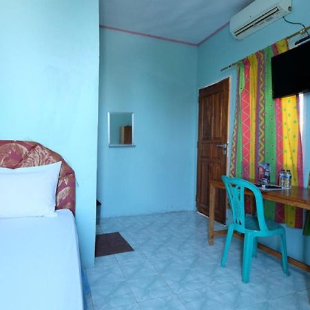 Reddoorz Near Mangrove Forest Kupang Kupang  Dış mekan fotoğraf
