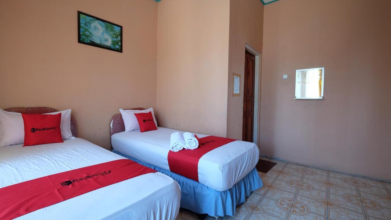 Reddoorz Near Mangrove Forest Kupang Kupang  Dış mekan fotoğraf